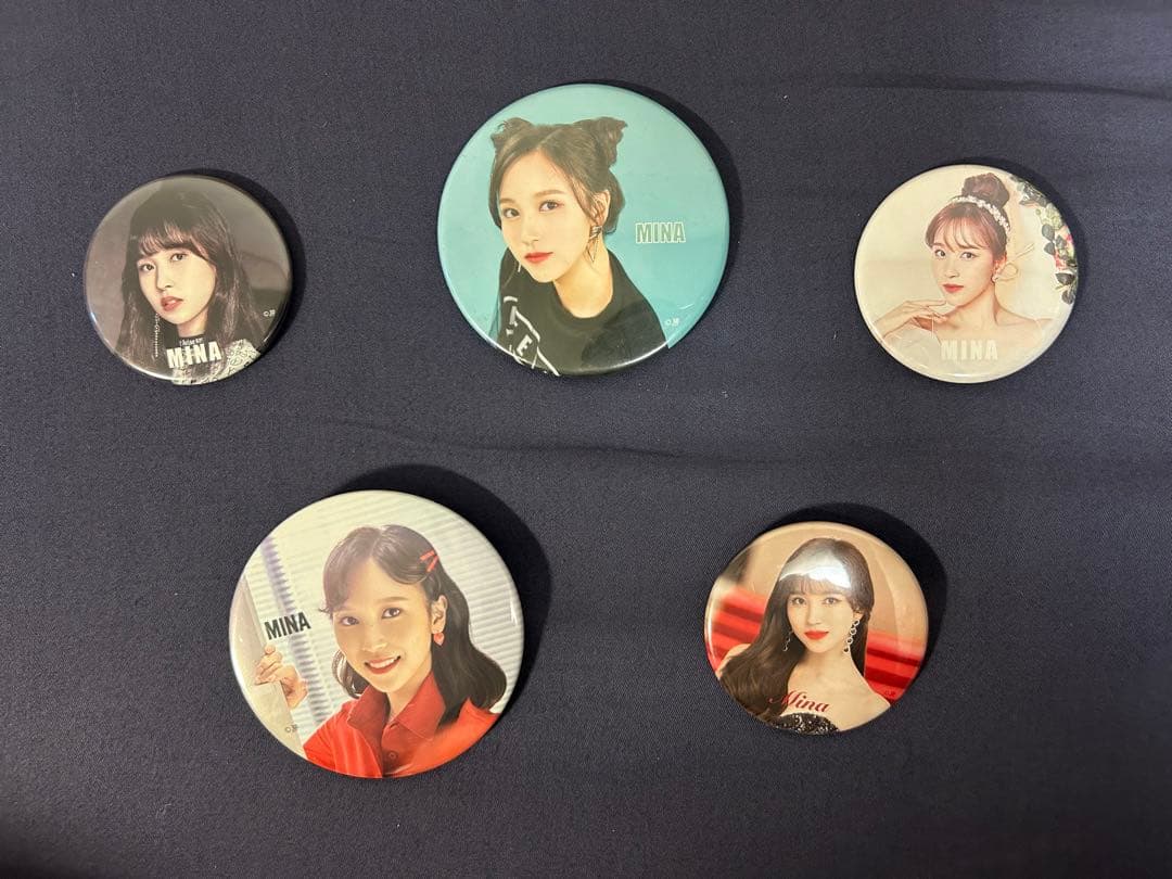 ミナ　缶バッジ