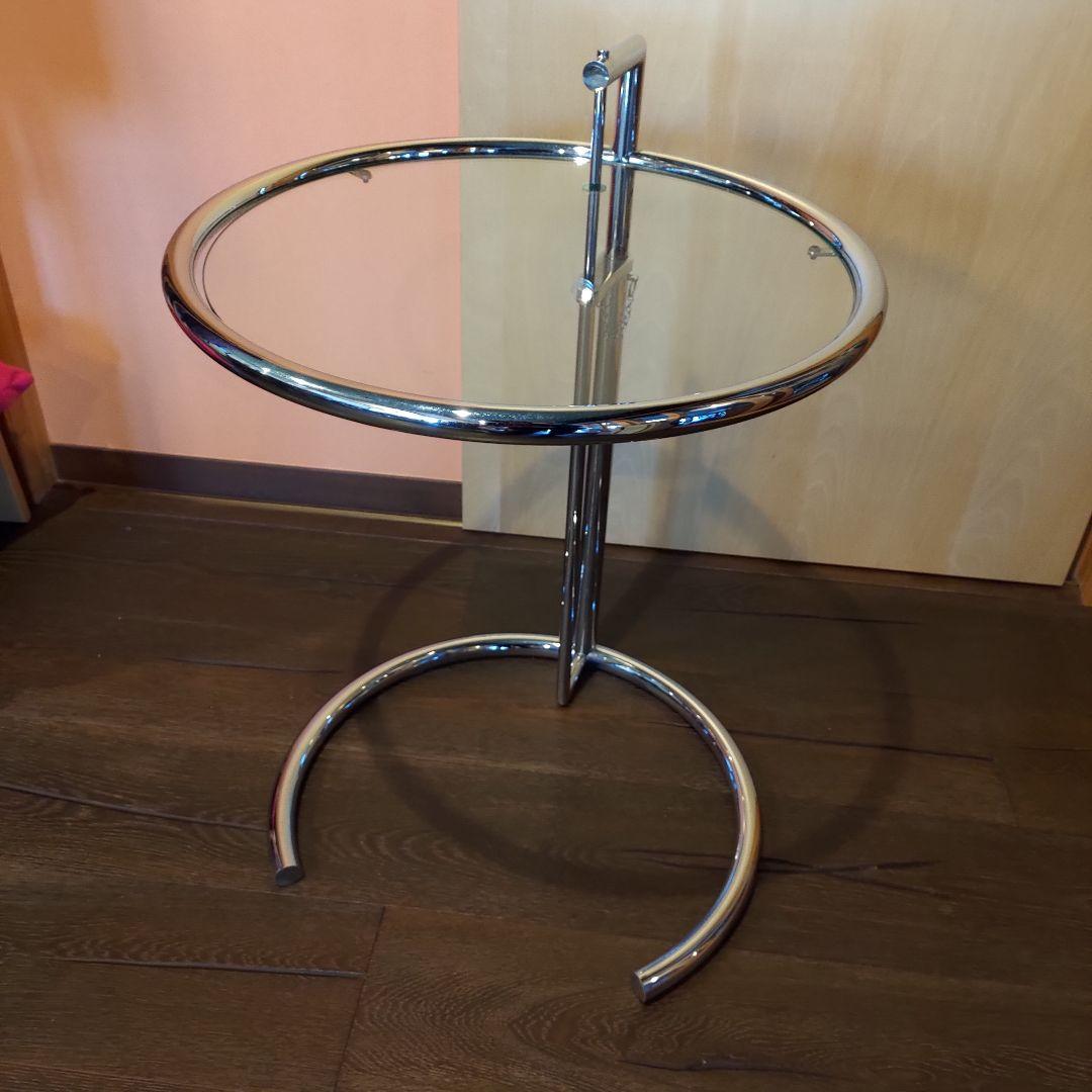 大塚家具 アイリーン・グレイ ル・コルビュジエ テーブル