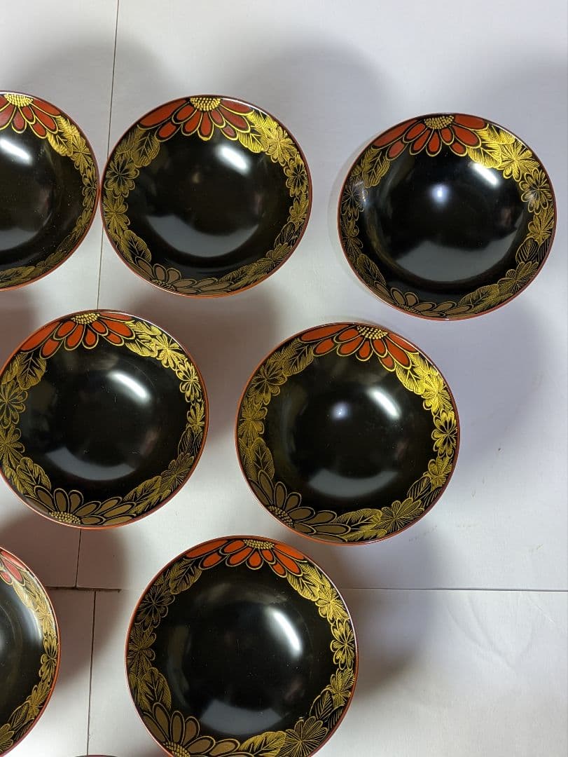 特選、輪島塗、蒔絵金彩細工、沈金菊模様、木製、蓋付椀、吸物椀、10客、保管箱付