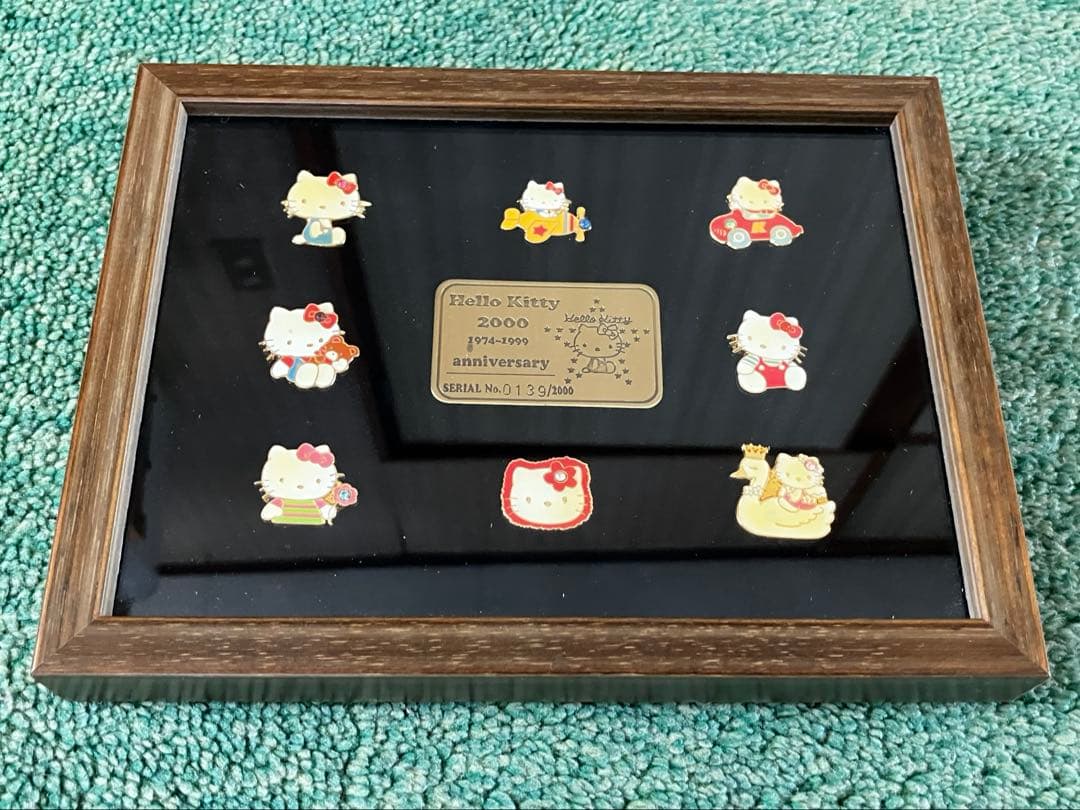 激レア平成レトロ ハローキティ2000anniversary限定ピンバッジ