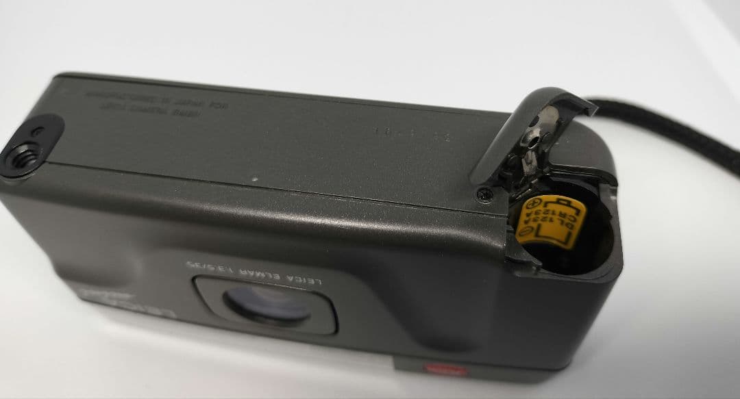 LEICA mini コンパクトフィルムカメラ　カバー付き