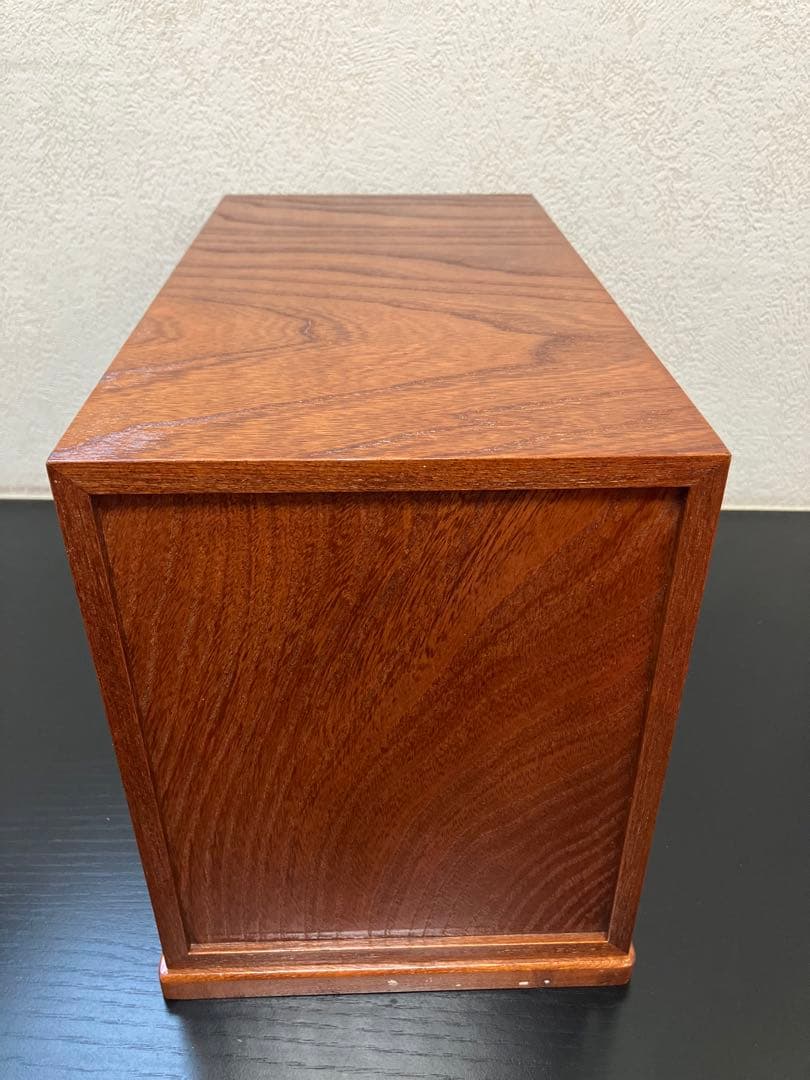 天然木、アクセサリーケース、宝石入れ、収納箱、インテリア、区切り変更可能、(中)