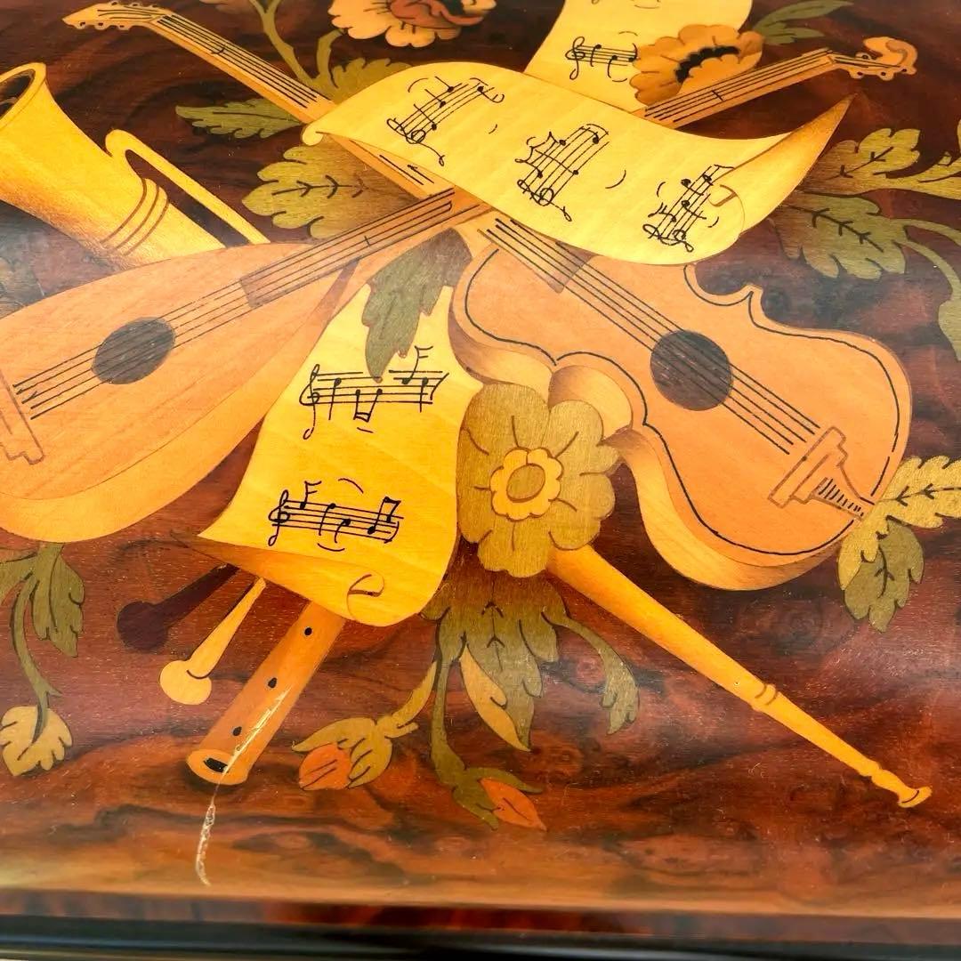 ディスク22枚付き　リュージュオルゴール　ドーム型クルミ象嵌箱ディスクオルゴール