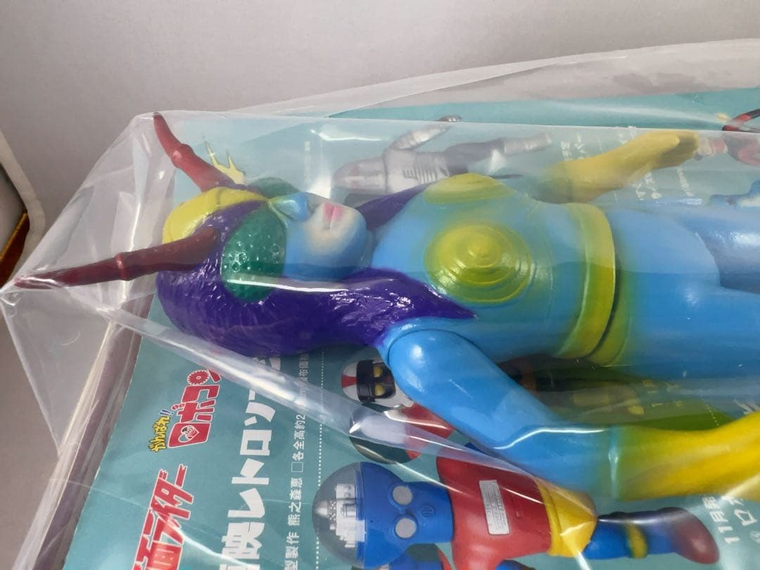 仮面ライダー　蜂女　ミドルサイズ　東映レトロソフビコレクション　メディコムトイ