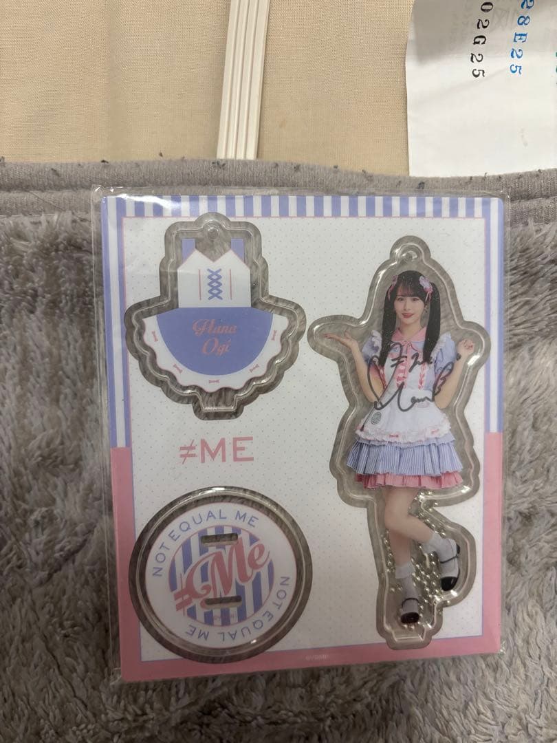 ノイミー　尾木波菜　サイン入り　アクスタ