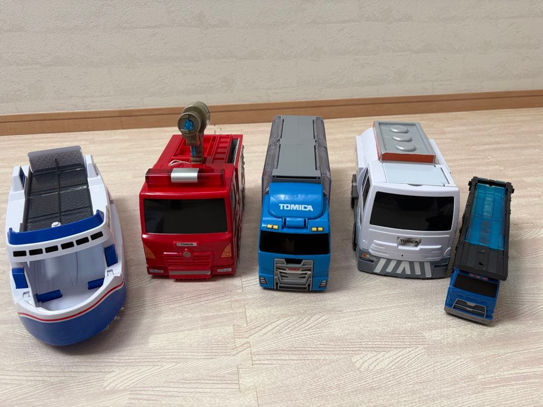 【大特価】トミカ おかたづけコンボイ　他5点セット