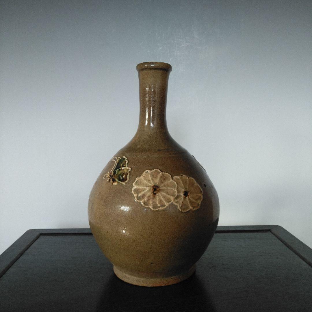 NO632 相馬焼　徳利　イッチン　蝶と花模様　古相馬