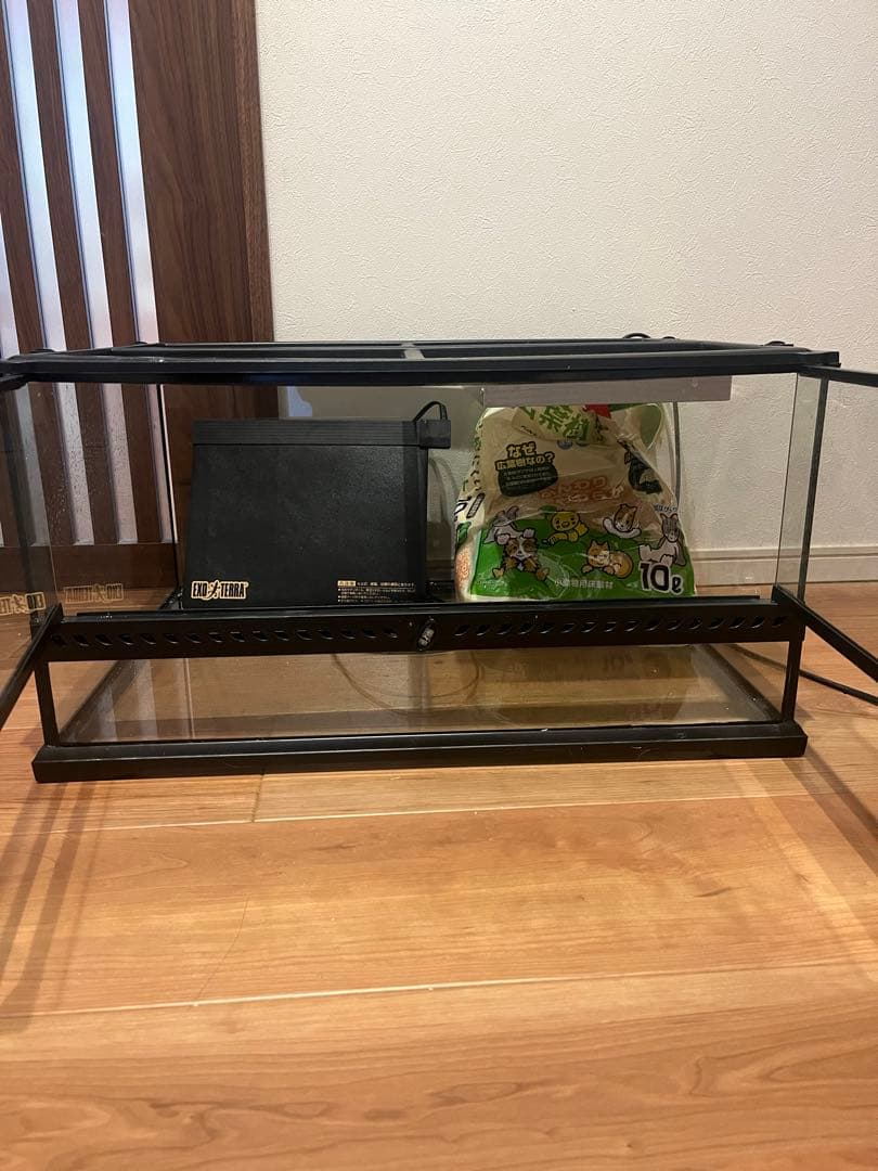 【直接渡限定】グラステラリウム6030 暖突M設置済 レプタイルヒートM付き