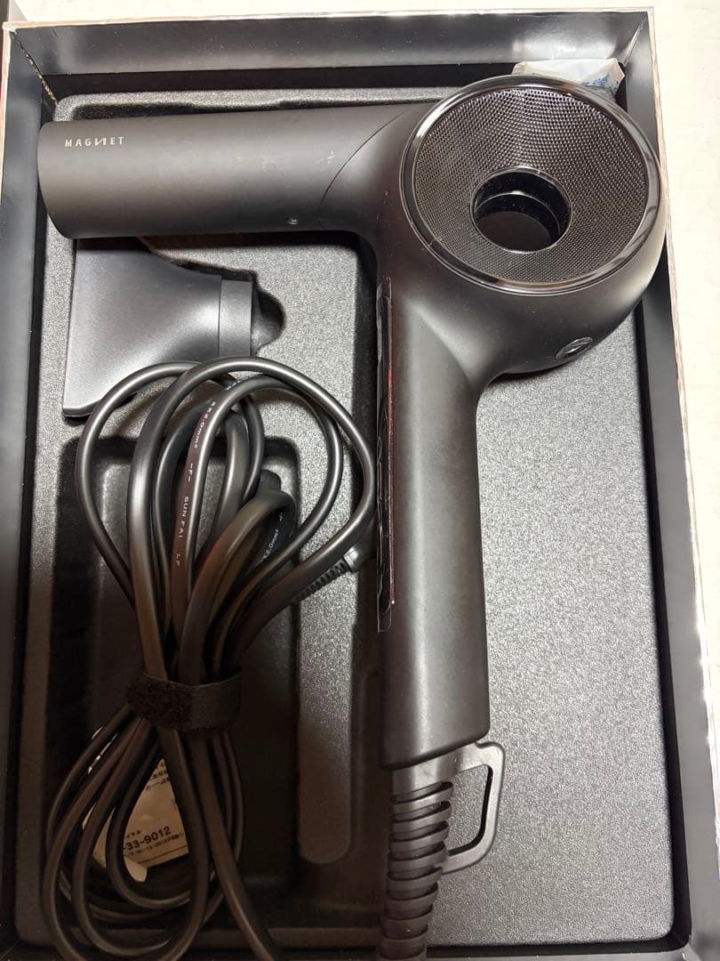 み*ぃ様 最新作 ホリスティックキュア マグネットヘアプロ ドライヤーゼロ ブラ