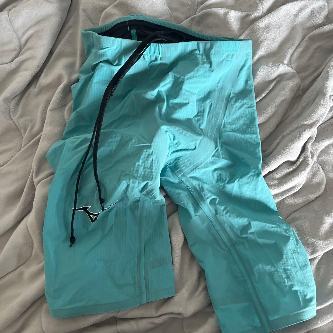 ⭐*読様 競泳水着ミズノGXSONIC6 CR Mサイズ