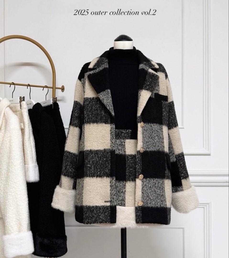 新品タグ付き ロイヤルパーティー ファー付テーラージャケットコート　スカート