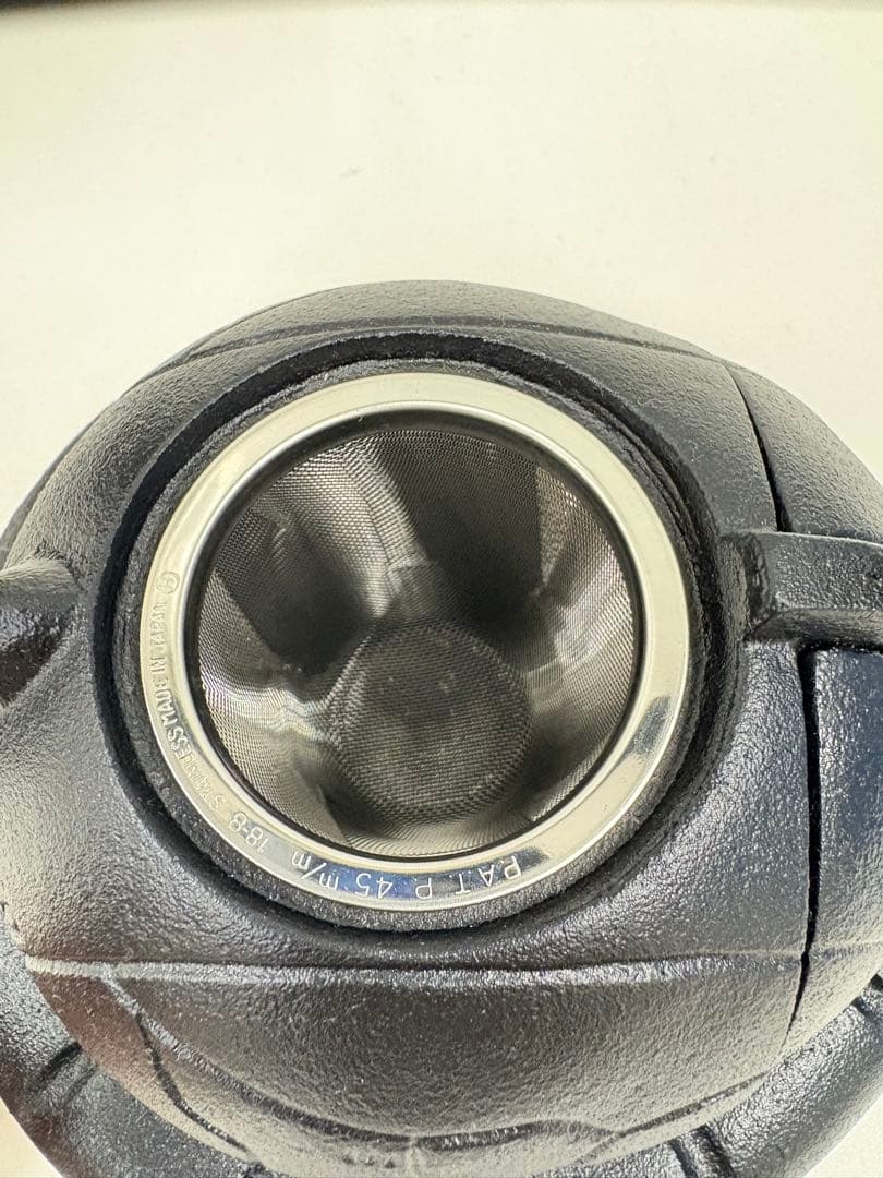 レア商品 南部鉄器 機動戦士ガンダム鉄瓶ZAKU (黒) 鉄魂ハロ アッガイ