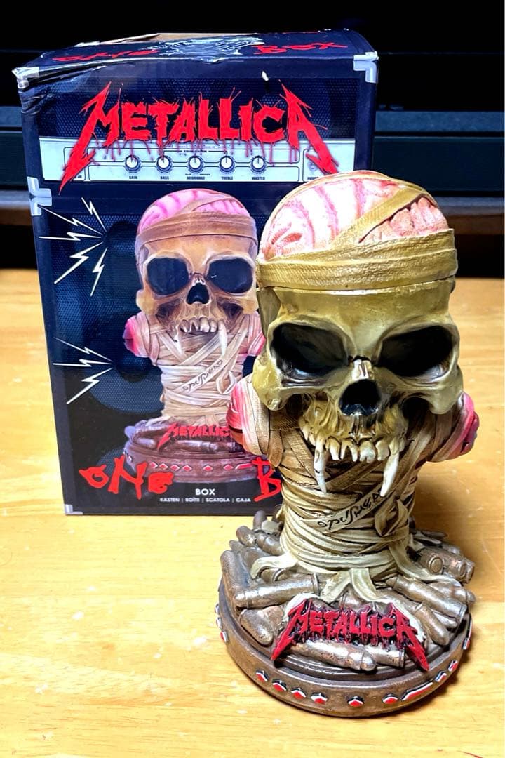 llica one BOX メタリカ フィギュア