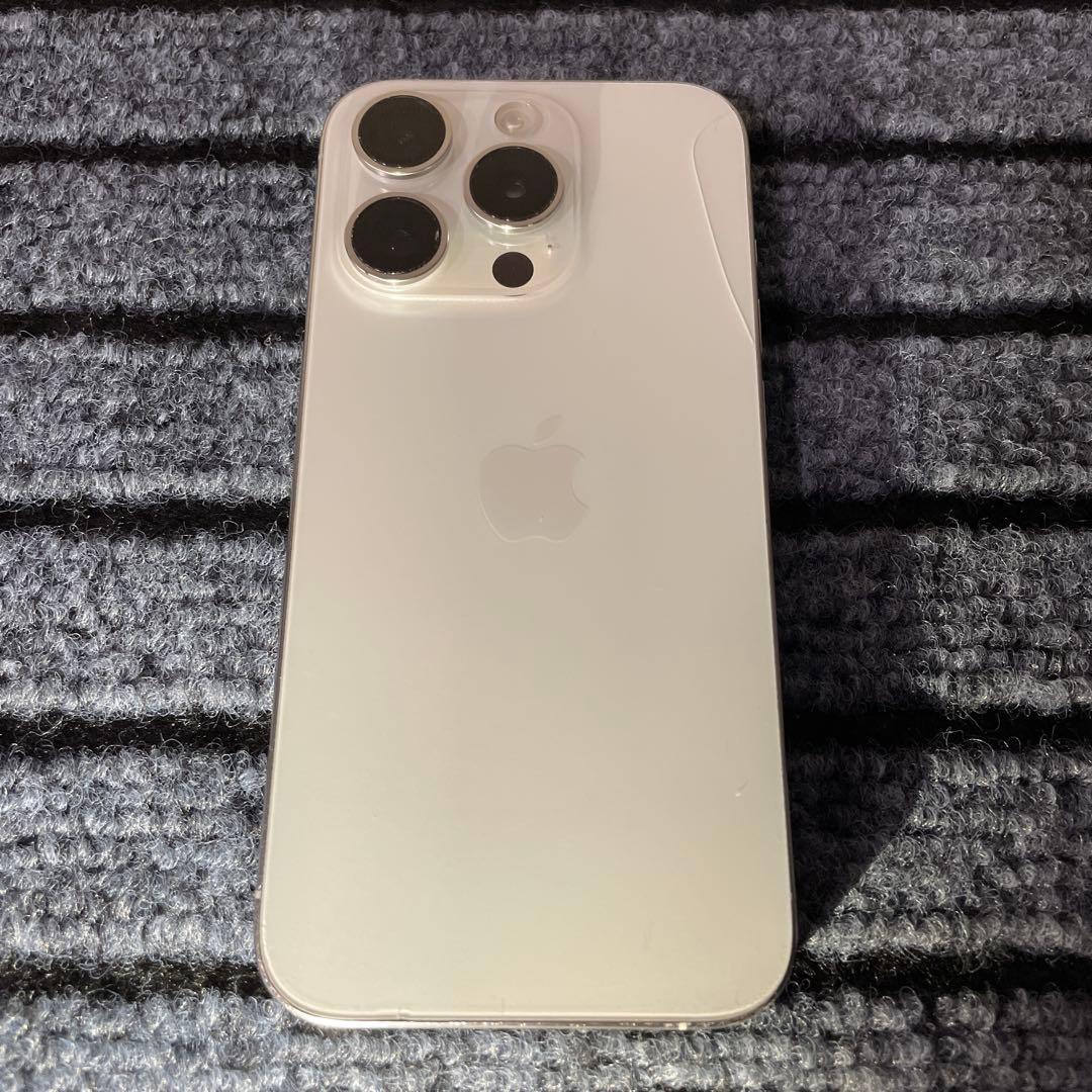 162 iPhone15 Pro 128GB ホワイトチタニウム SIMフリー