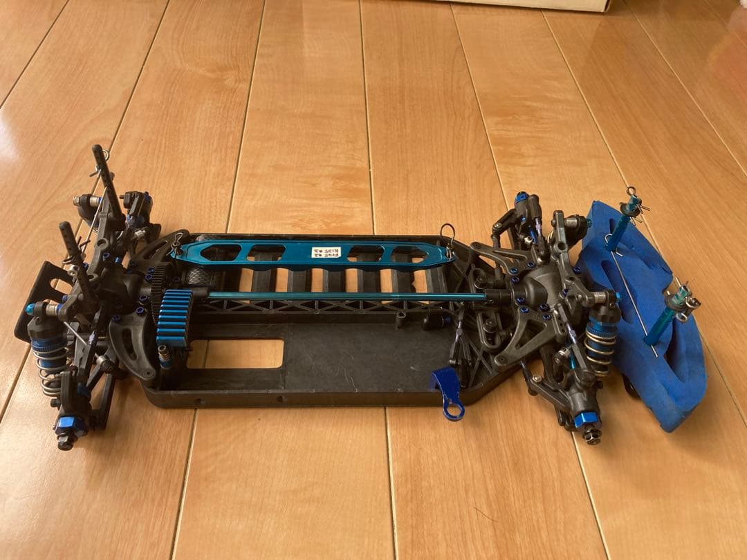 ス*応様 アソシエイテッド　RC10TC3 ファクトリーキット