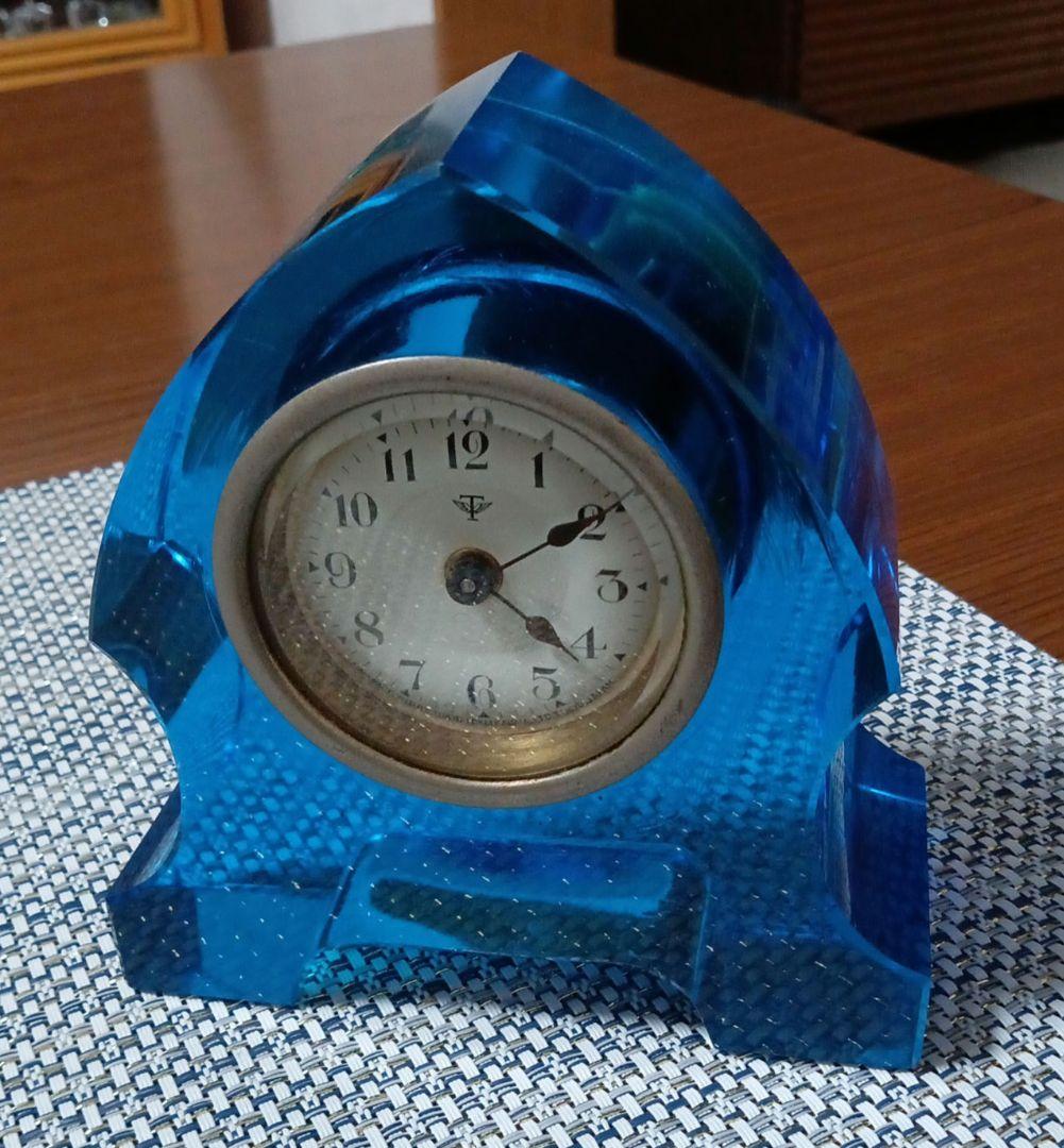 東京時計のウランガラス　青色アーチ型置時計