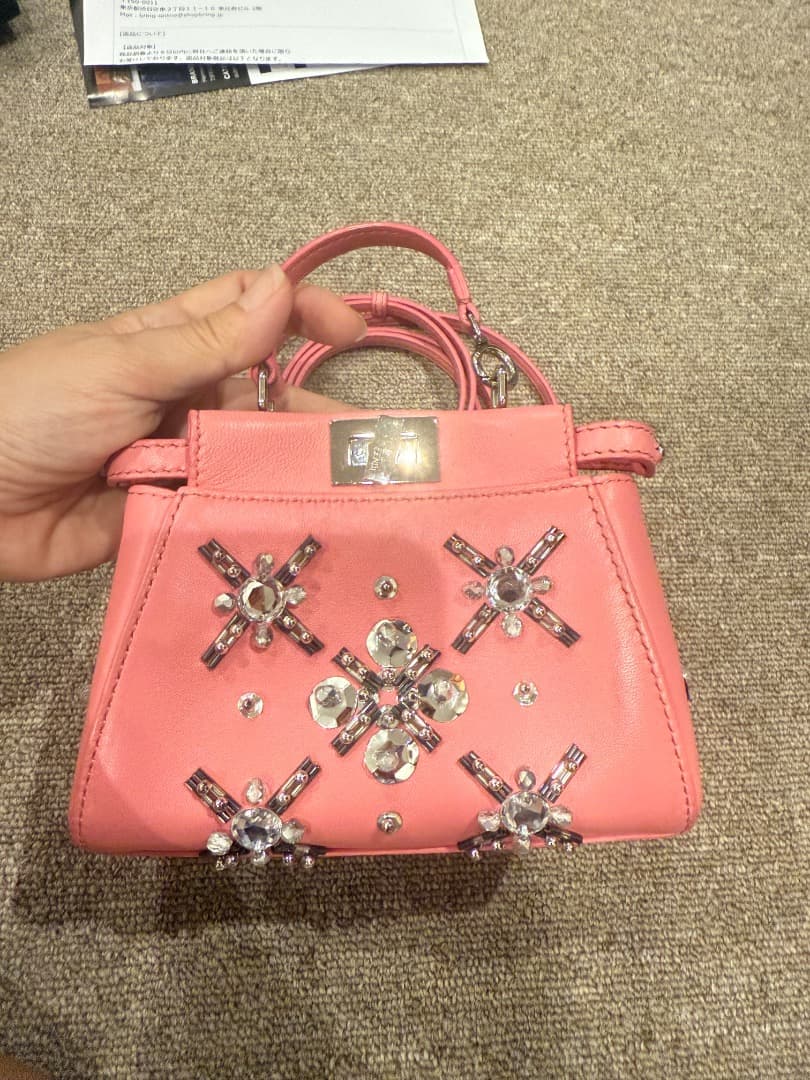 お*K様 FENDI ビジュー付きパーティーバッグ ピンク