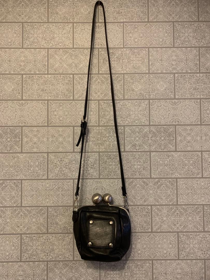 Kawa Kawaカワカワ がま口ミニショルダーバッグ ポシェット 黒