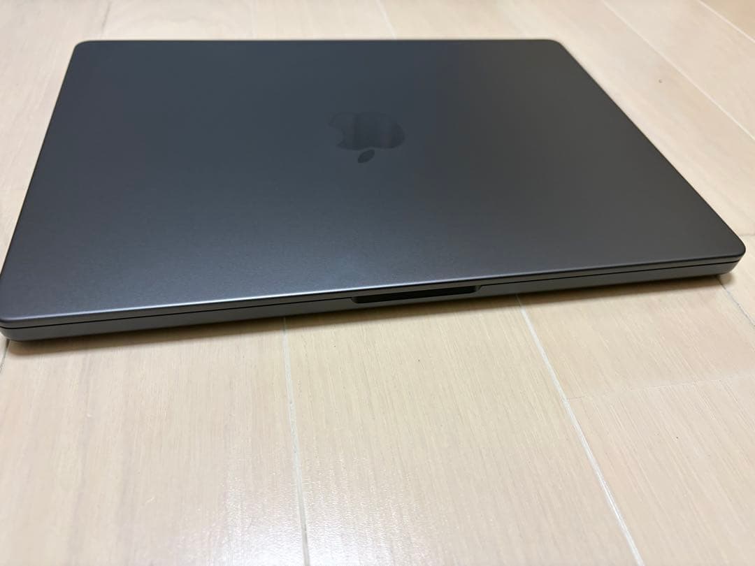 【即日配送】未使用級！　MacBook Pro 14 (M5/24GB/1TB)