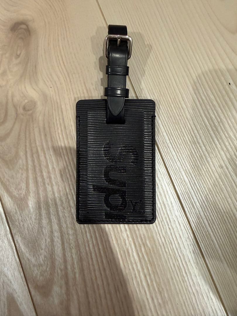 シュプリームヴィトンネームタグ パスケース