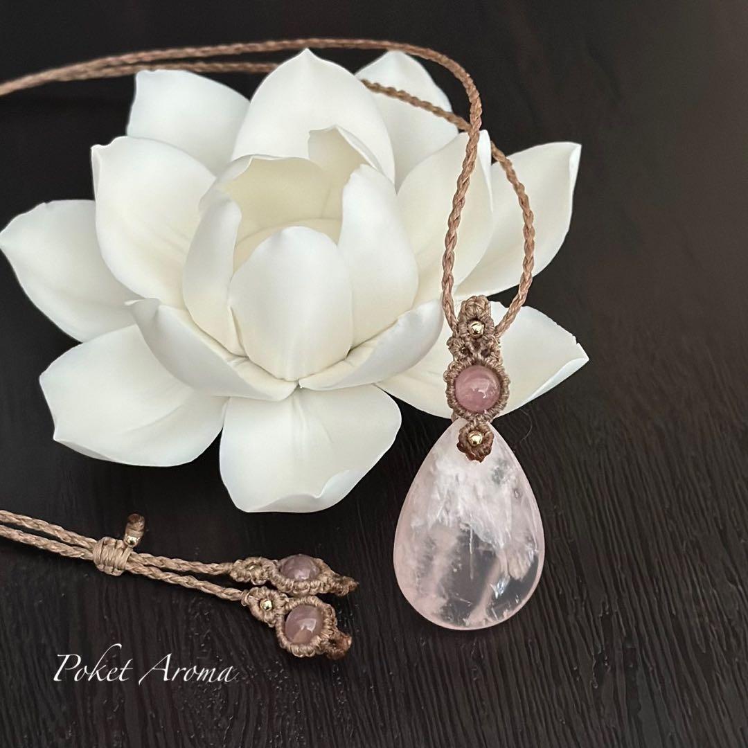 『桃清』セリサイトインローズクォーツとディープローズクォーツのマクラメネックレス