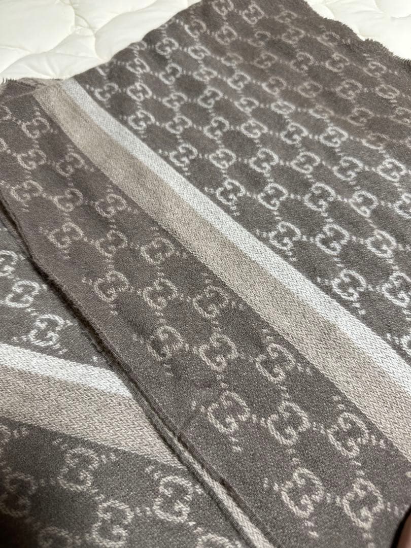 GUCCI GGロゴ マフラー グレー