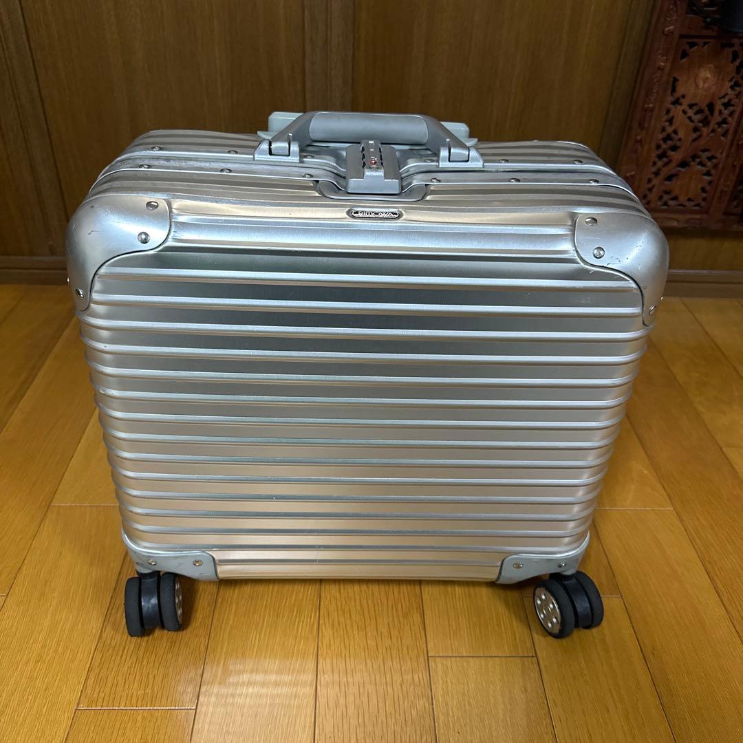 ※詳細を確認して下さい。RIMOWA シルバー キャリーケース　ジャンク品