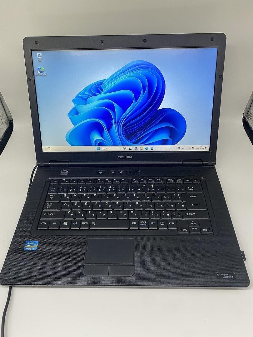 【東芝】爆速 Corei7/新品SSD256GB 15.6 ノートパソコン A4