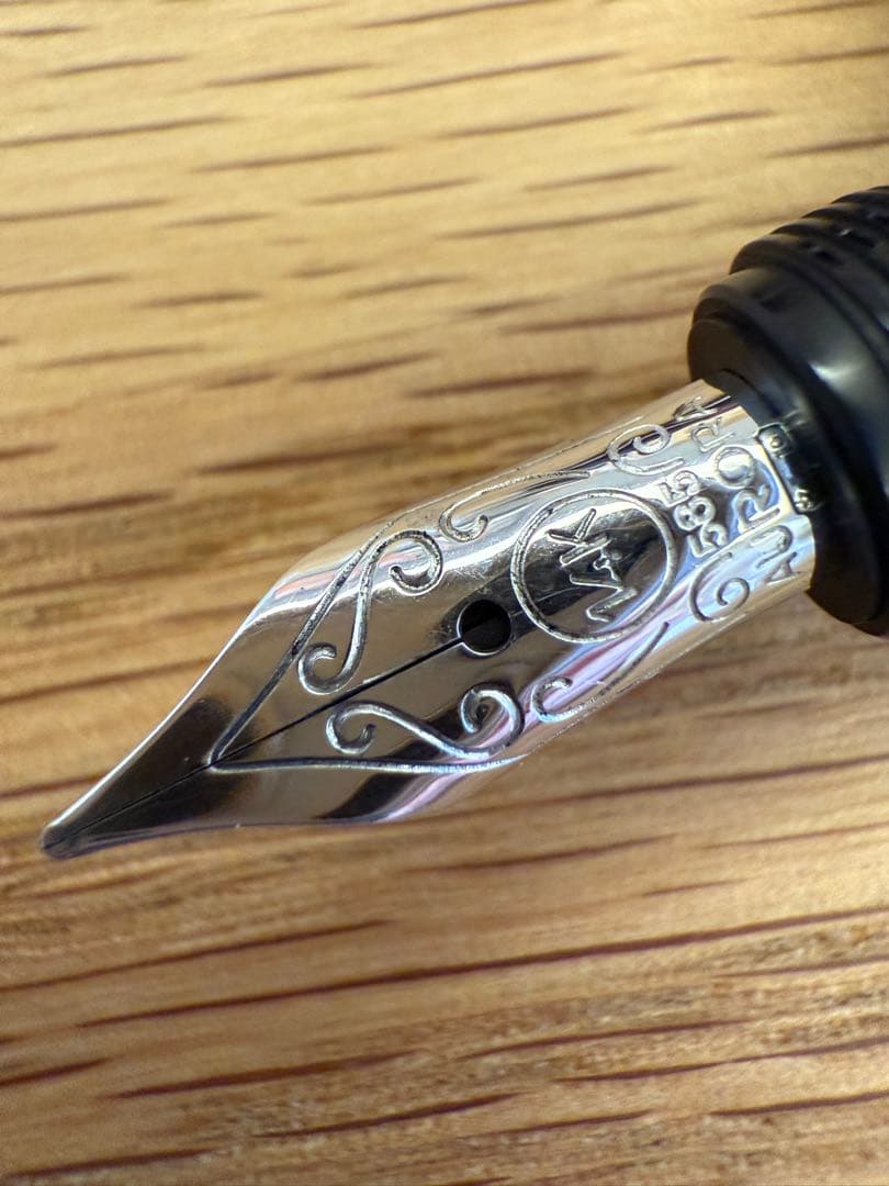 AURORA アウロラ 万年筆 ミニ オプティマ バーガンディ M