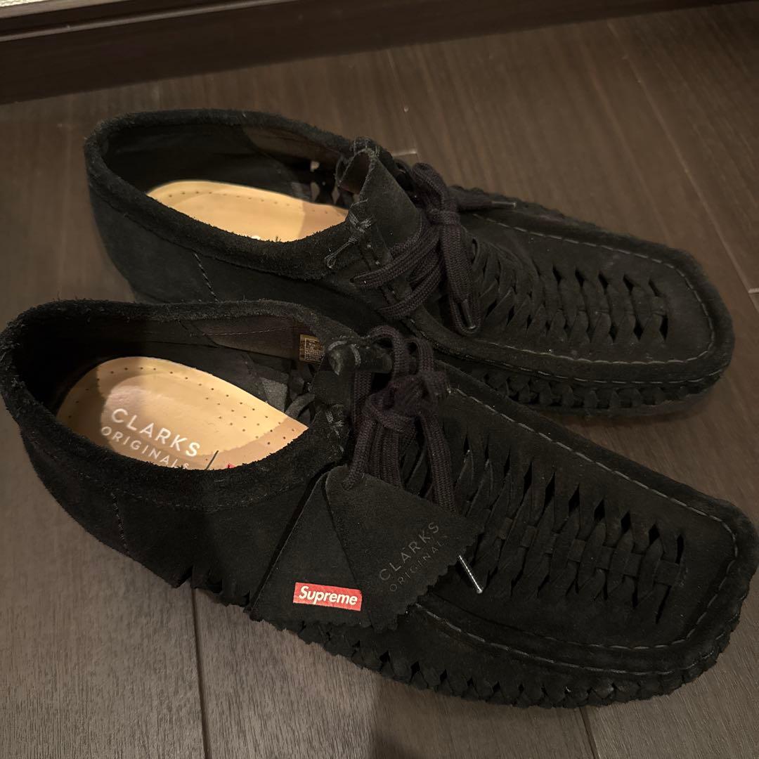 CLARKS × supreme Wallabee サンダル