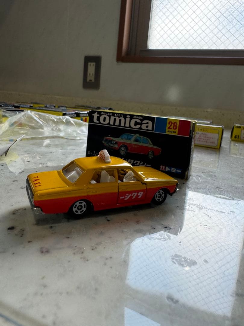 トミカ　黒箱　(激レア)新品クラウンタクシー　2台セット