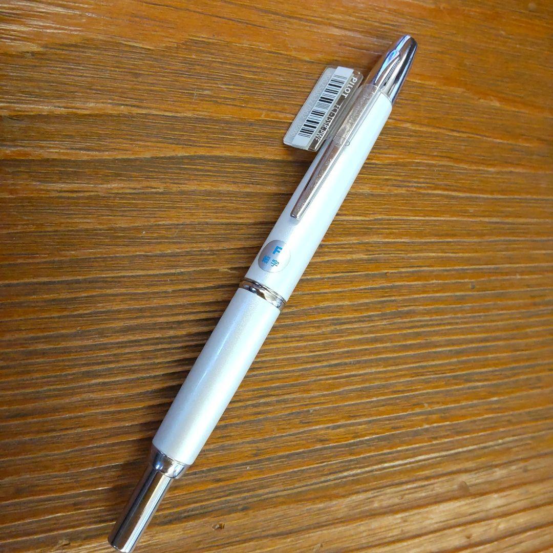 パイロット　万年筆　キャップレス FCT-15SR-PWF 細字 パールホワイト