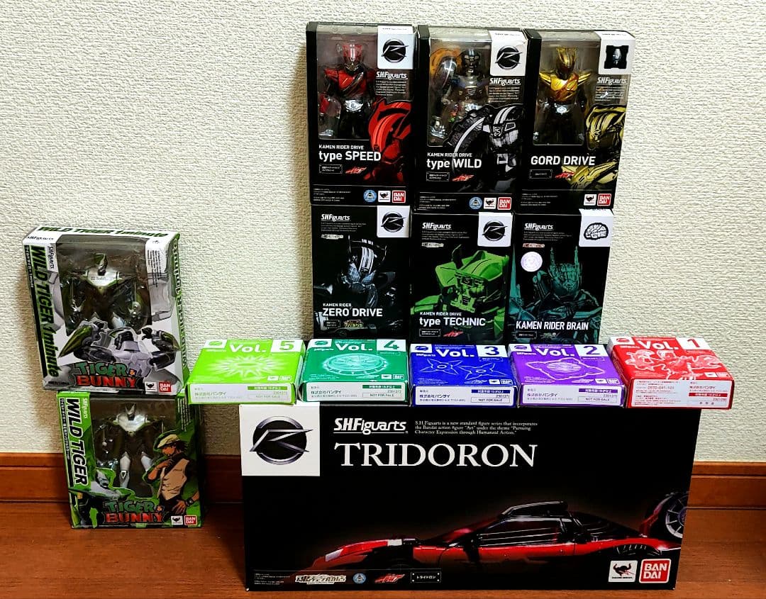 s.h.figuarts 仮面ライダードライブ　まとめ売る