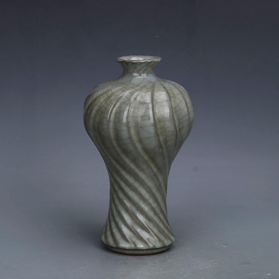 宋官窯開片釉梅瓶 景徳鎮 陶磁器 装飾品 現代工芸品美術品 置物