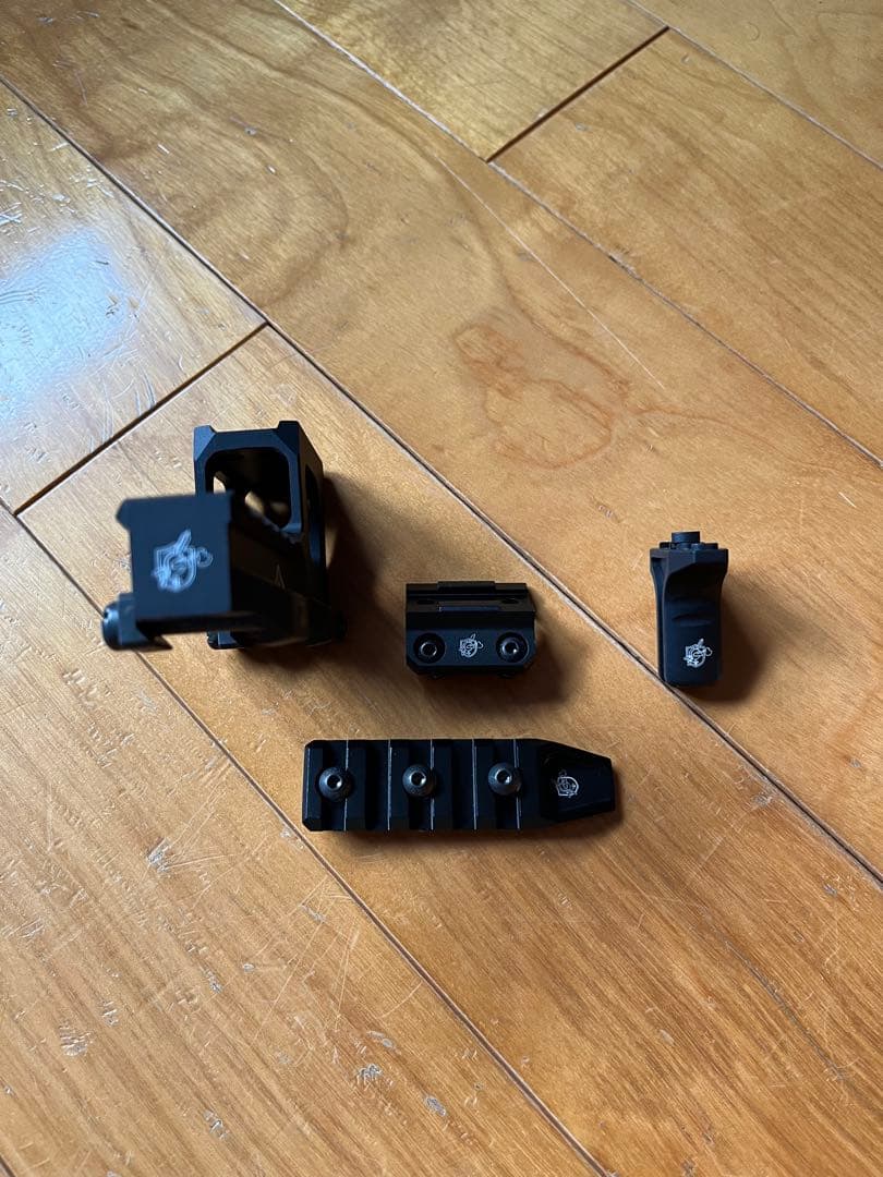 ナイツアーマメント KAC Knights レプリカパーツ