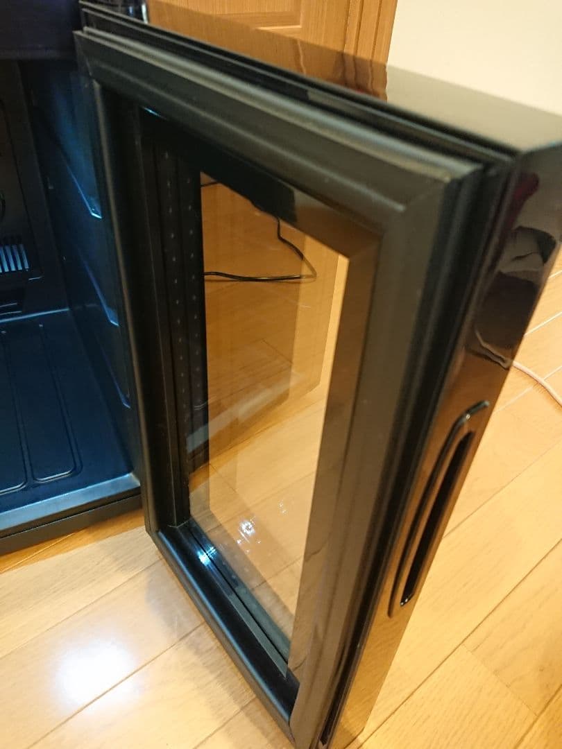 ⭐アイリスオーヤマ ワインセラー‼️PWC-251P-BK 送料無料