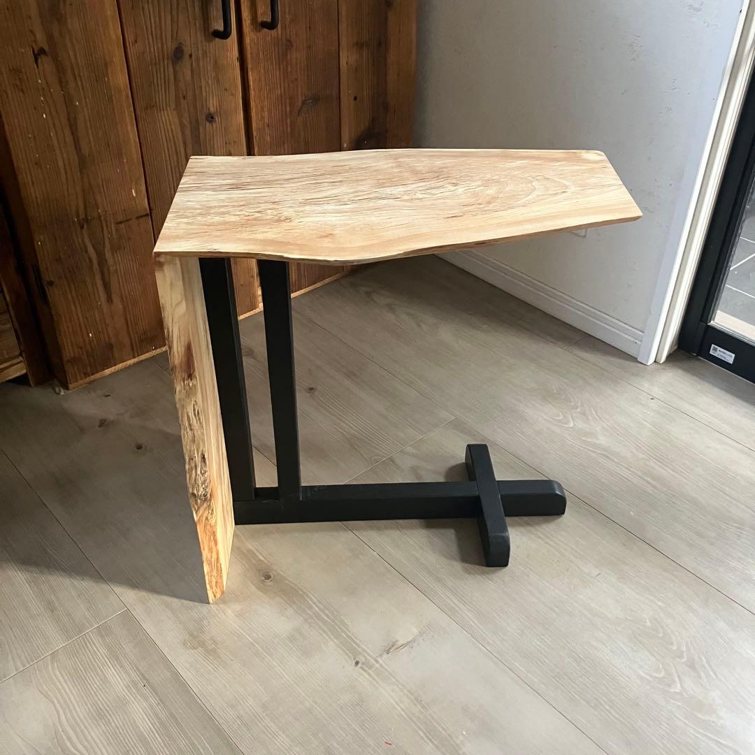 栃(トチ)一枚板　サイドテーブル　ハンドメイド