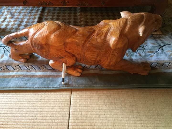 虎の一刀彫り