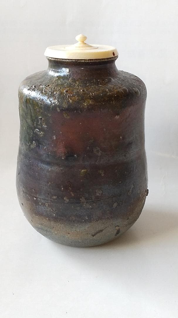 丹波茶入 森本丹山 造 仕覆 二重蔓牡丹 三雲屋緞子 共箱 肩衝茶入 茶入 新品