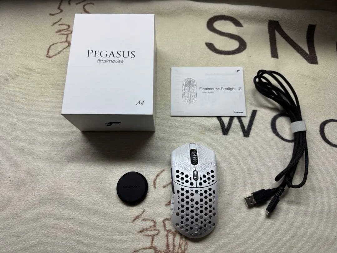 マウス・トラックボール Finalmouse Starlight-12 Pegasus Medium