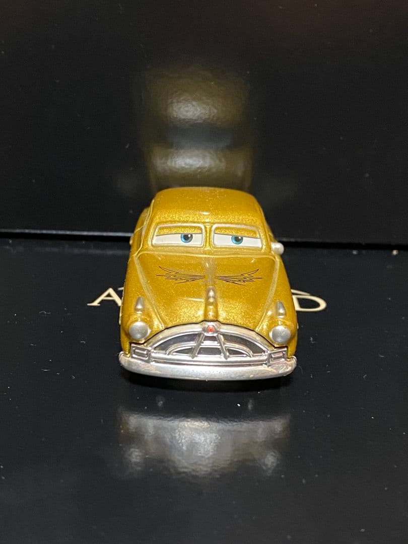 トミカ 激レア　廃盤　プレミア　カーズ　ドックハドソン　ゴールド