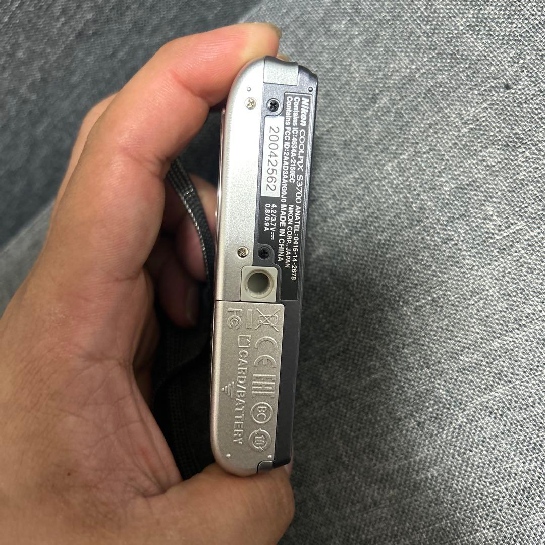 Nikon COOLPIX S3700 デジタルカメラ