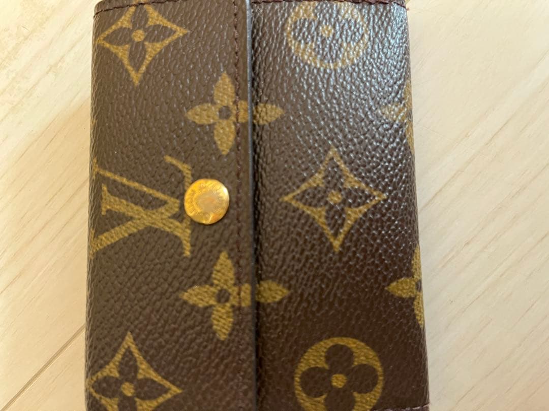 ルイヴィトン　モノグラム　二つ折りケース