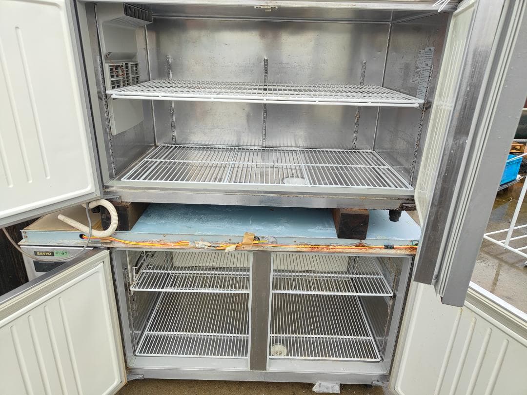 サンヨー 台下冷蔵庫 厨房用品 飲食店 ヨコ型 4台セット
