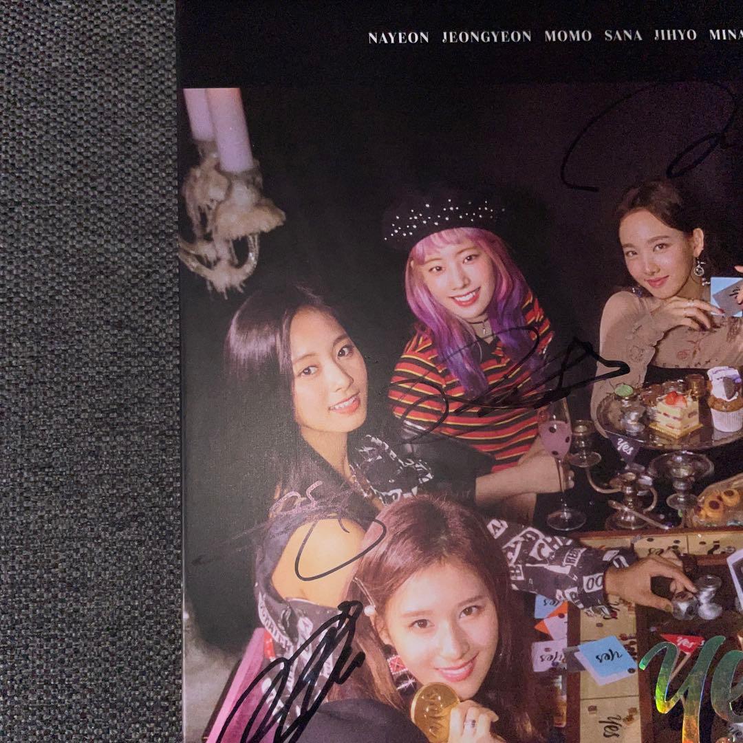 TWICE 直筆サイン入りCD