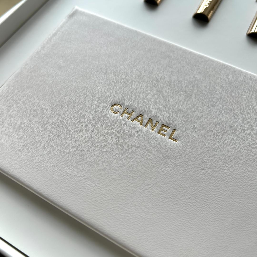 <値下げ・限定・未使用>CHANEL シャネル ゴールドキャップ＆えんぴつセット