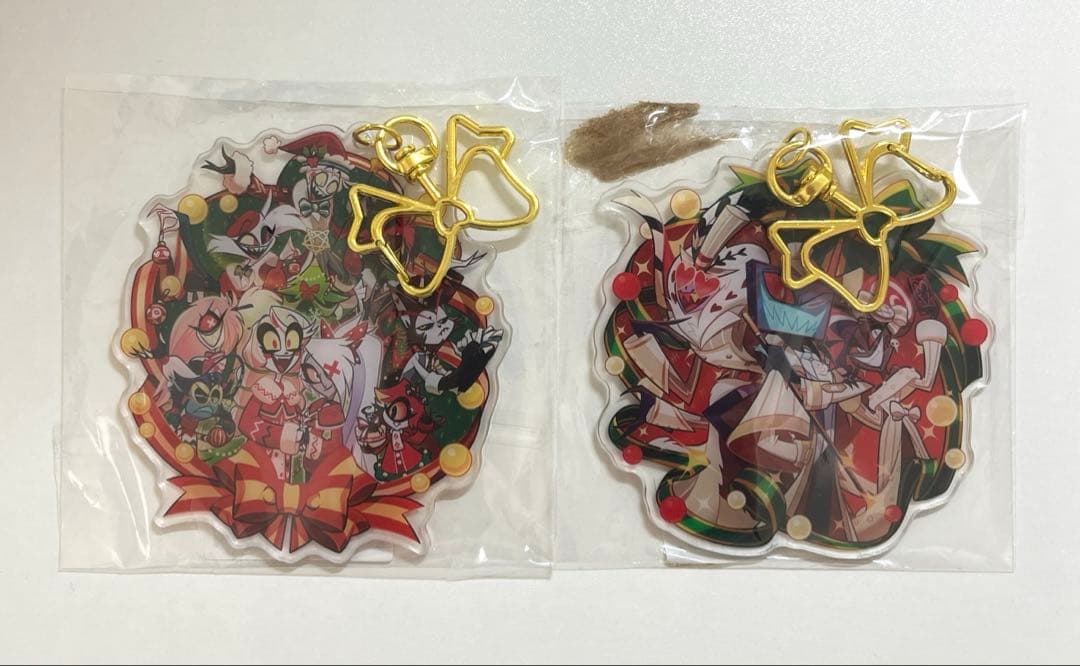 ハズビンホテル　ホテルスタッフ　Vees クリスマスキーホルダー2025