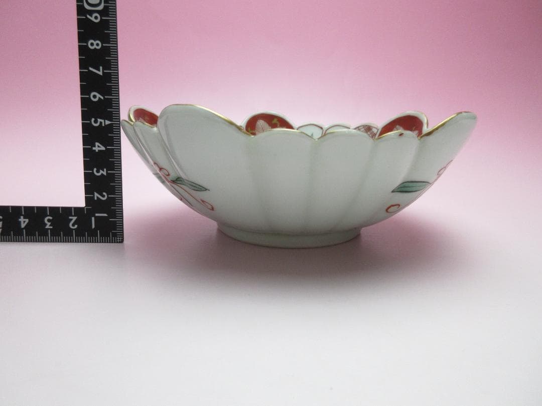 時代 金彩 赤絵 花形 花 巻物紋 中鉢3客 アンティーク M70627