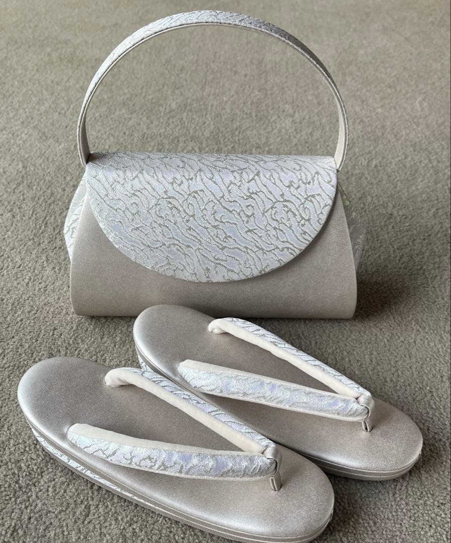 結婚式　 留袖　ローブデコルテ　バッグ　シルバー　草履L セット　※箱付き