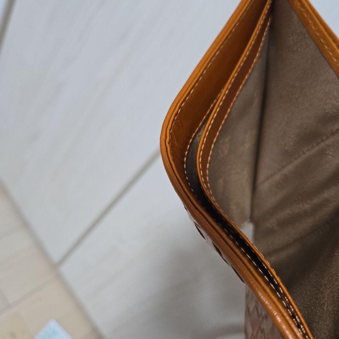 わんぴ　Dakota　メッシュ編み込み　アロマティコシリーズ　がま口折財布